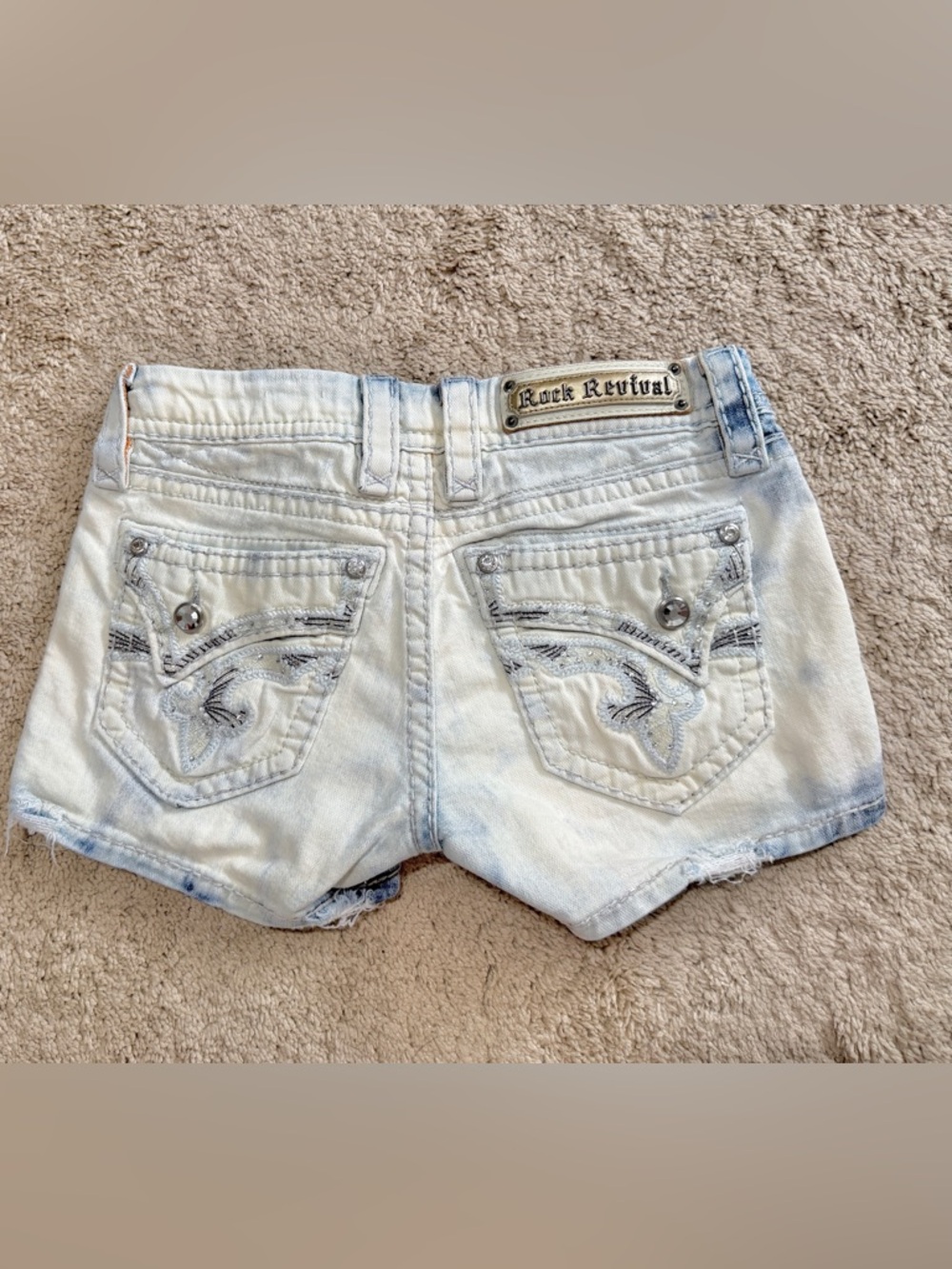 Rock Revival Womens Shorts size 25 Julieya Light Blue Denim Jean Rhinestones - Picture 8 of 8